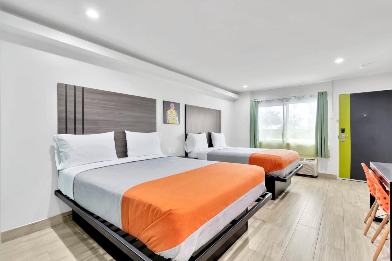 Exclusivo Inn And Suites Lakewood エクステリア 写真